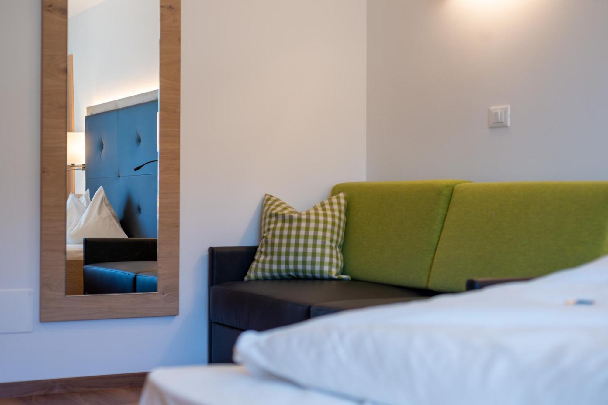 Hotel Meinhardt Scena Esterno foto