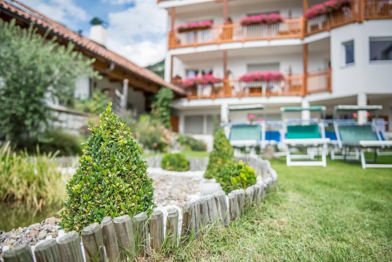 Hotel Meinhardt Scena Esterno foto